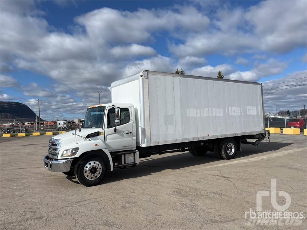 Hino 268 패널 화물차