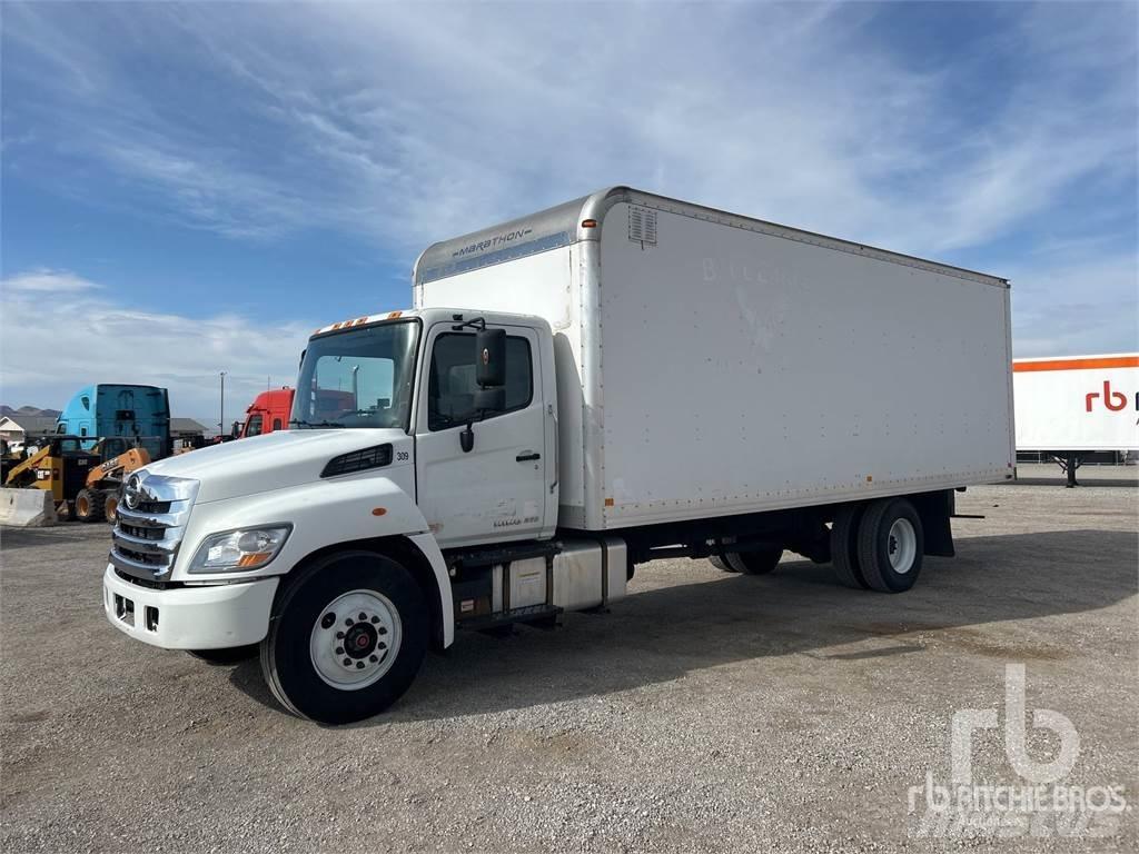 Hino 268 패널 화물차