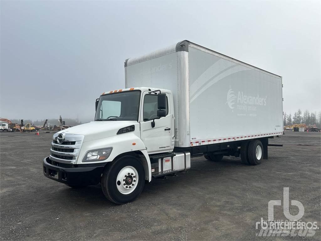 Hino 268 패널 화물차