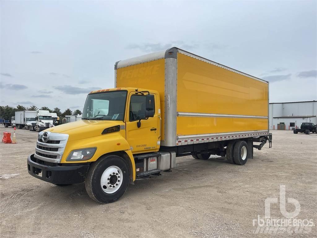 Hino 268 패널 화물차