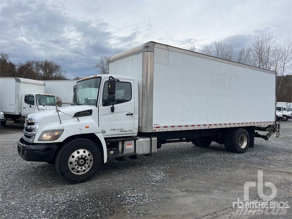 Hino 268 패널 화물차