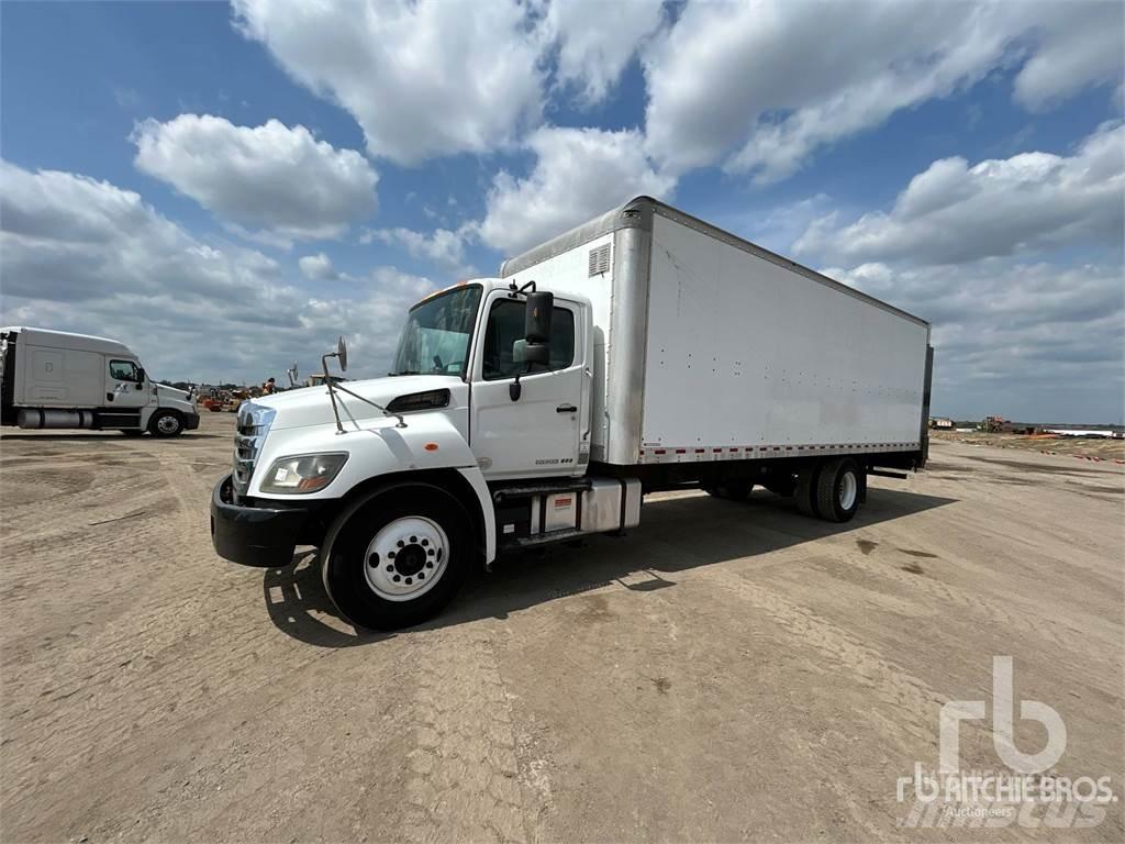 Hino 268 패널 화물차