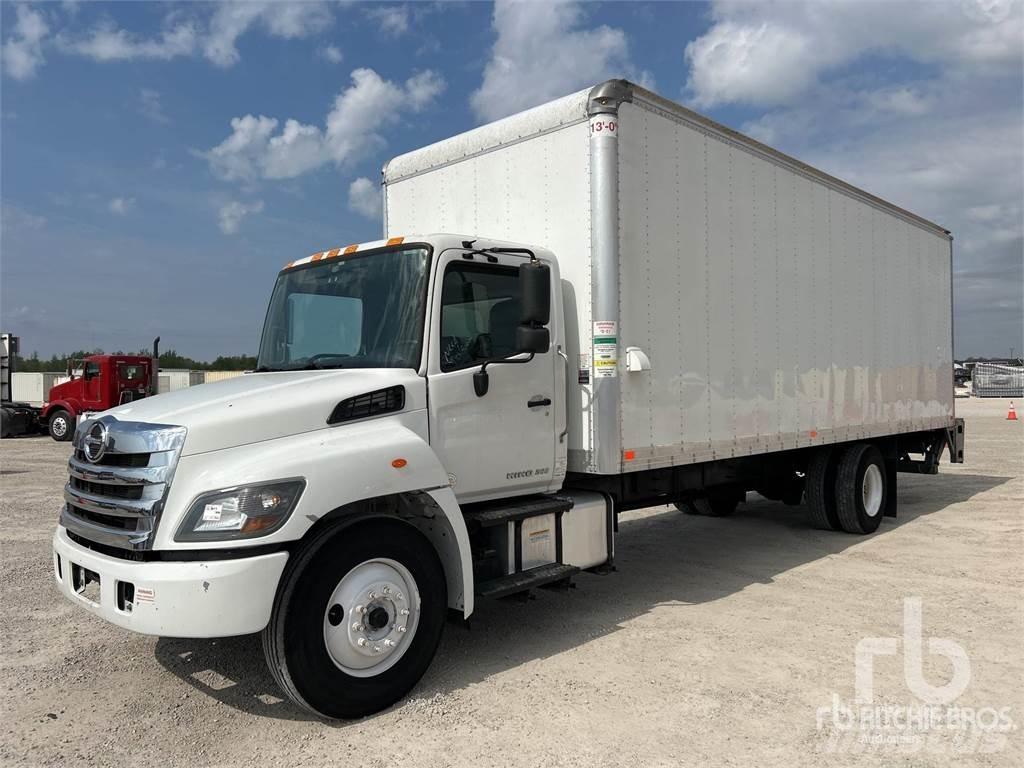 Hino 268 패널 화물차