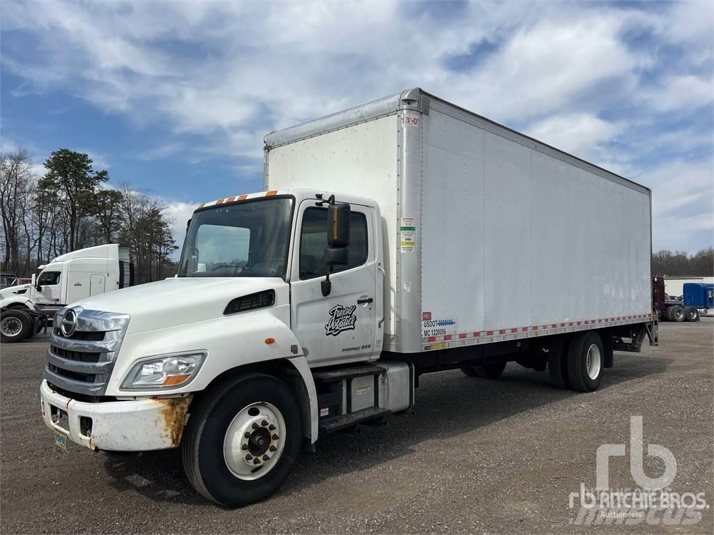 Hino 268 패널 화물차