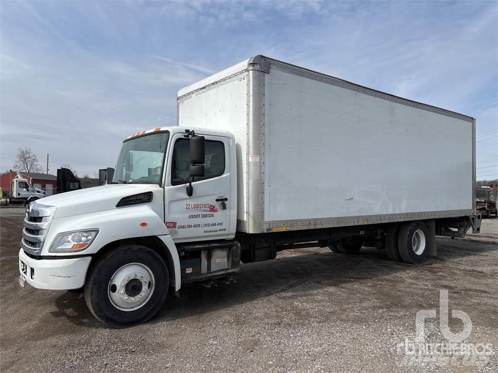 Hino 268 패널 화물차