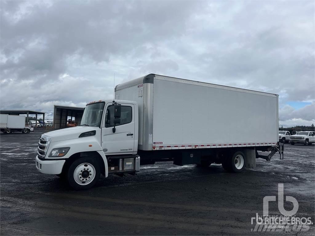 Hino 268 패널 화물차