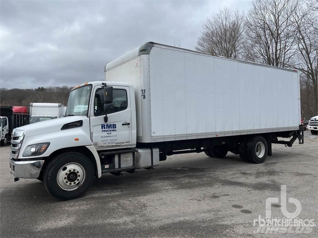 Hino 268 패널 화물차