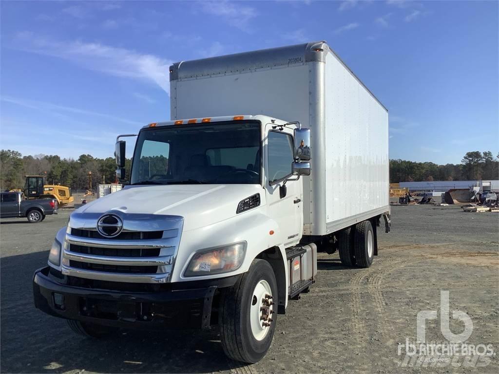 Hino 268 패널 화물차