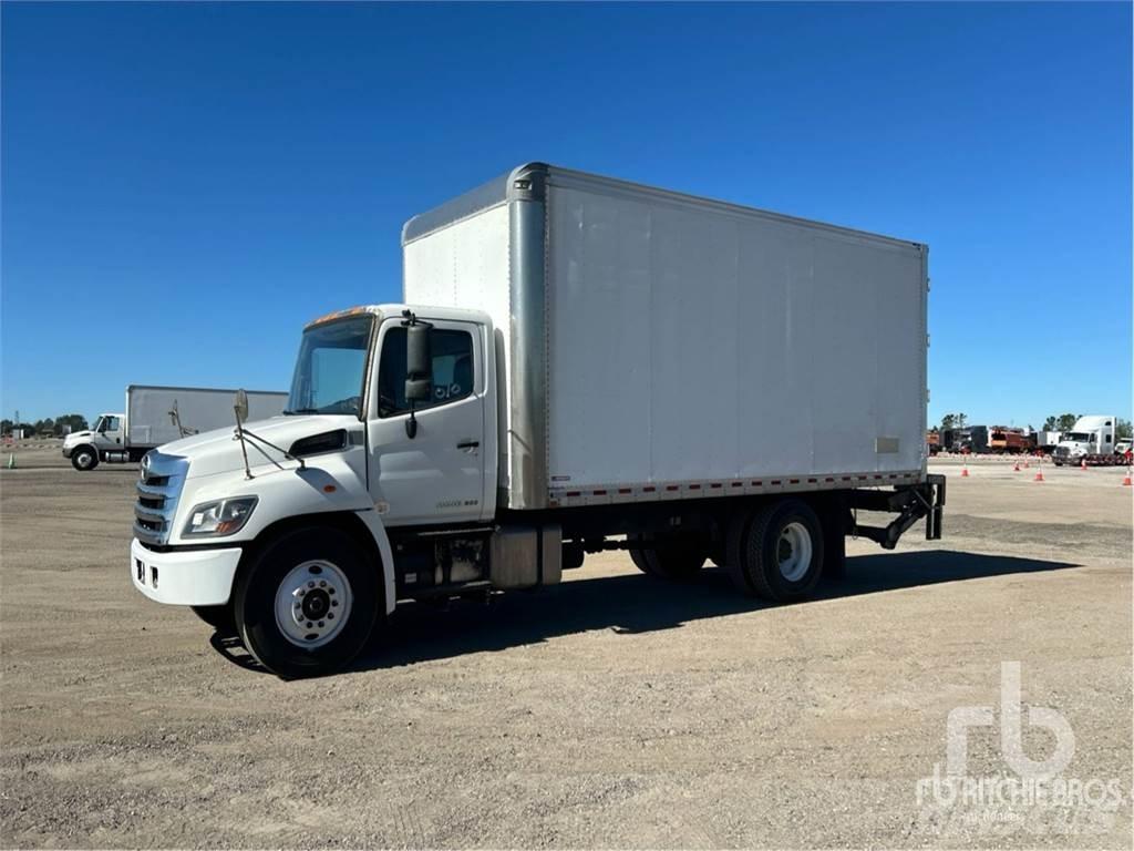 Hino 268 패널 화물차