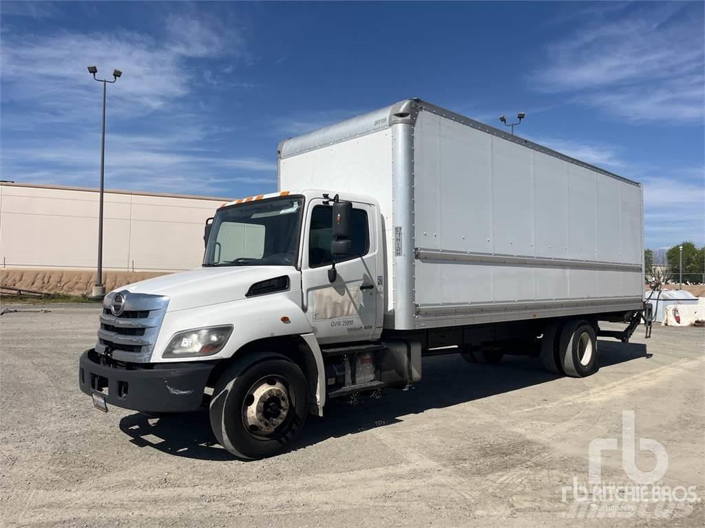 Hino 268 패널 화물차