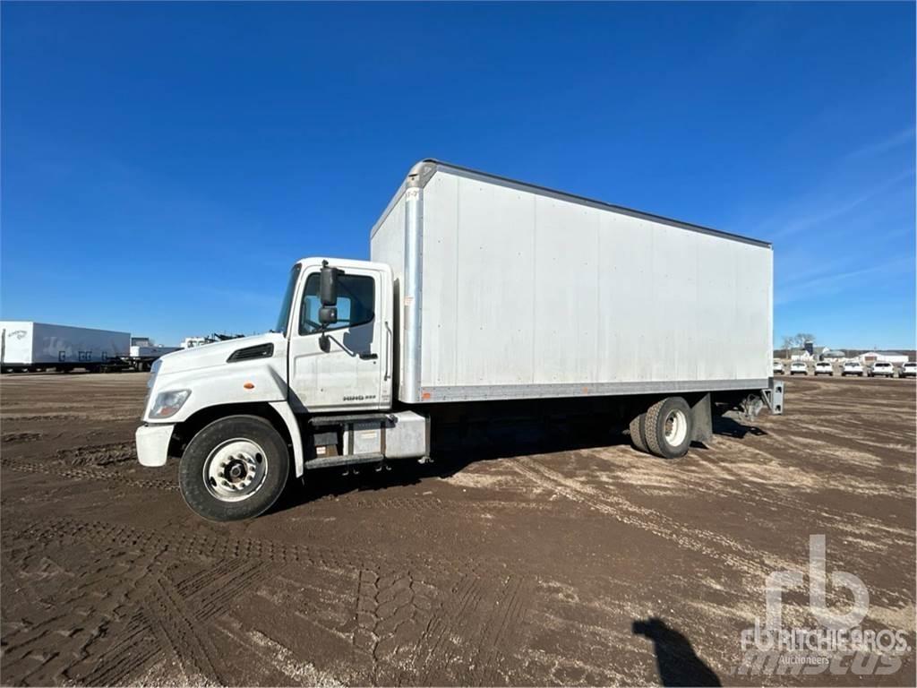 Hino 268 패널 화물차