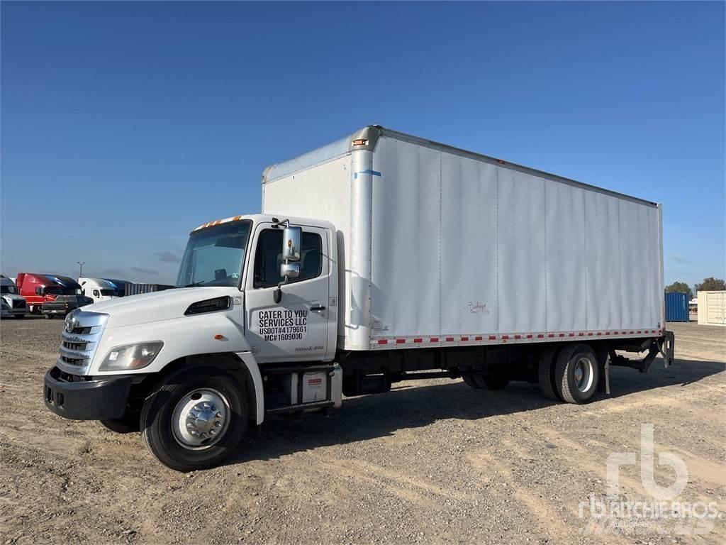Hino 268 패널 화물차