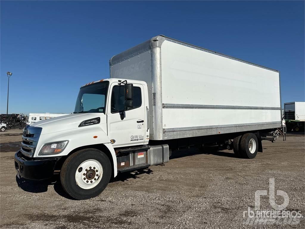 Hino 268 패널 화물차