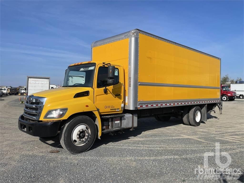 Hino 268 패널 화물차