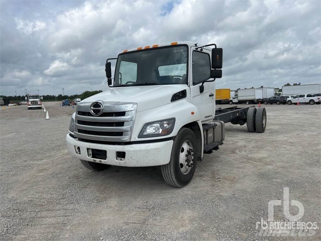 Hino 268 새시 운전실 트럭