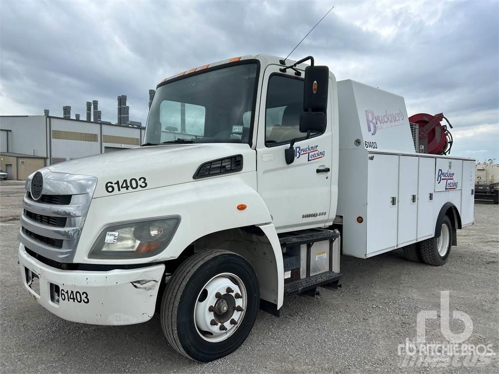 Hino 268 시립/다목적 차량