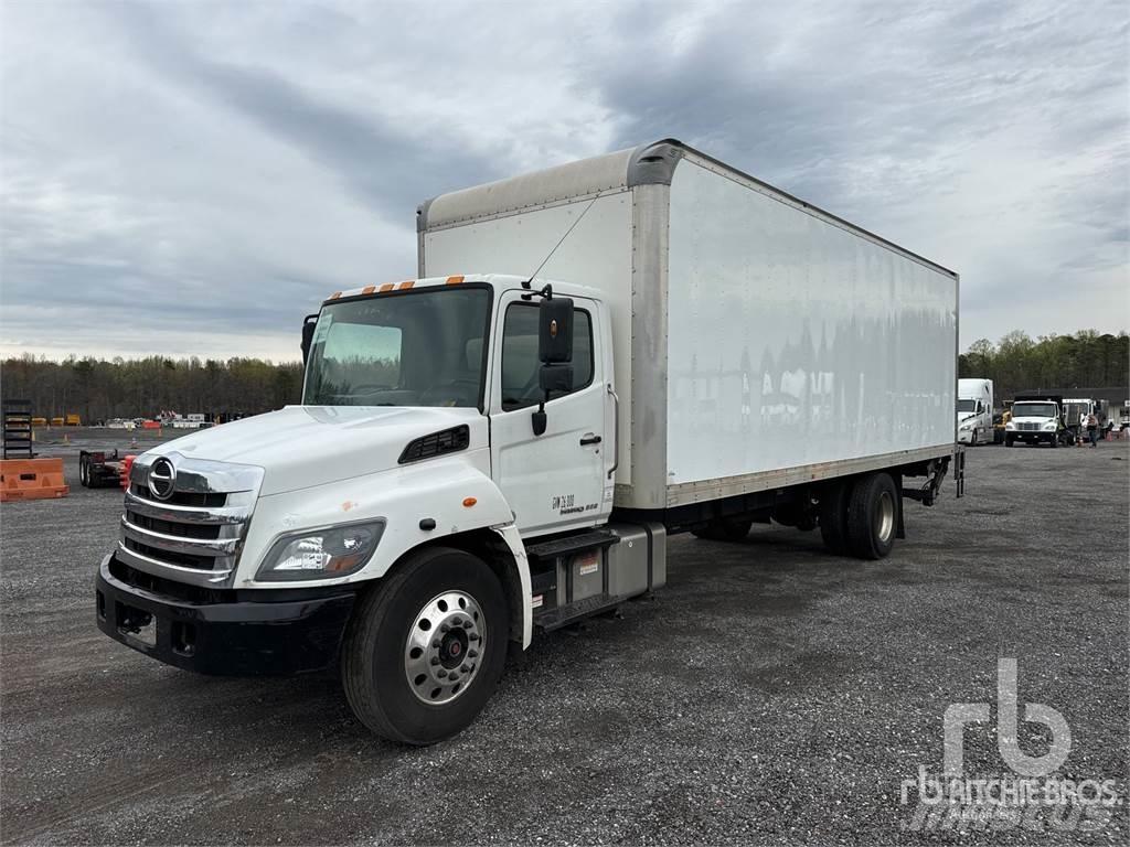 Hino 268 패널 화물차