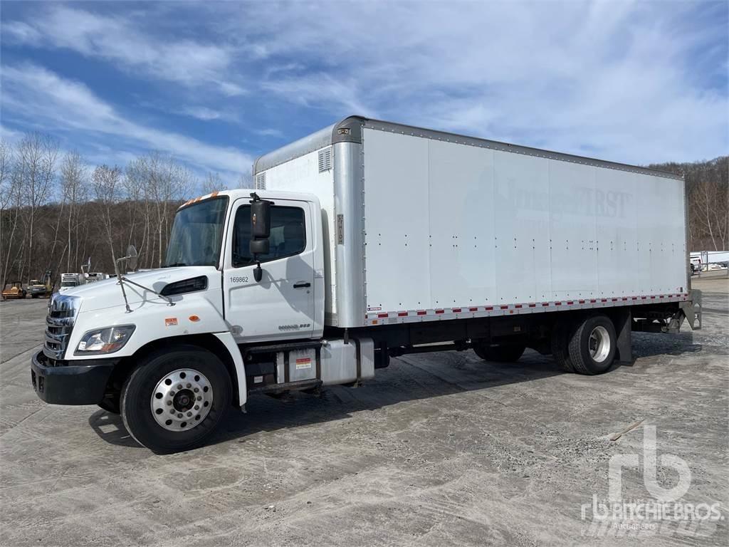 Hino 268 패널 화물차