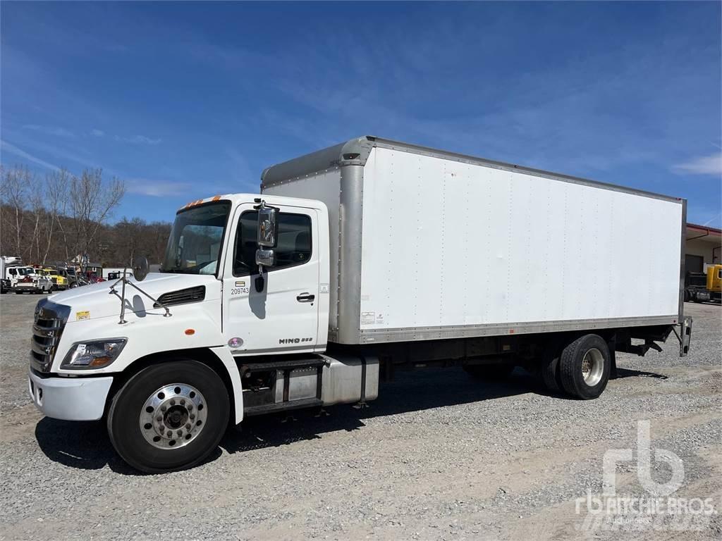 Hino 268 패널 화물차
