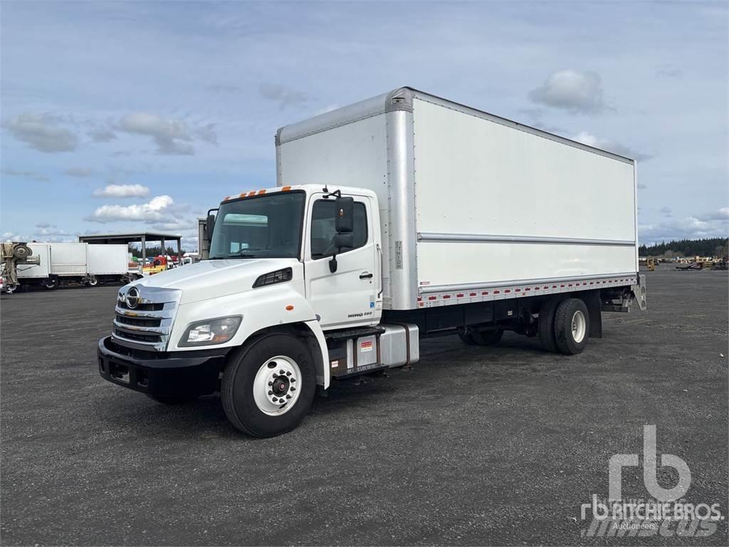 Hino 338 패널 화물차