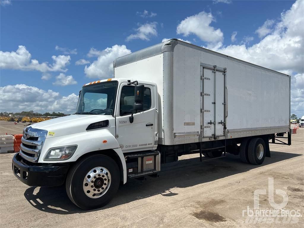 Hino 338 패널 화물차