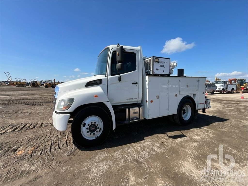Hino 338 시립/다목적 차량