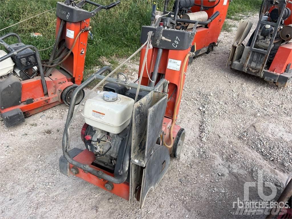 Husqvarna FS513 아스팔트 분할 기계