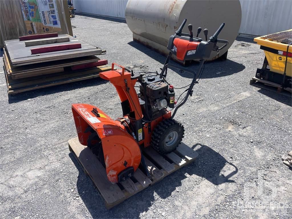 Husqvarna ST224 제설기