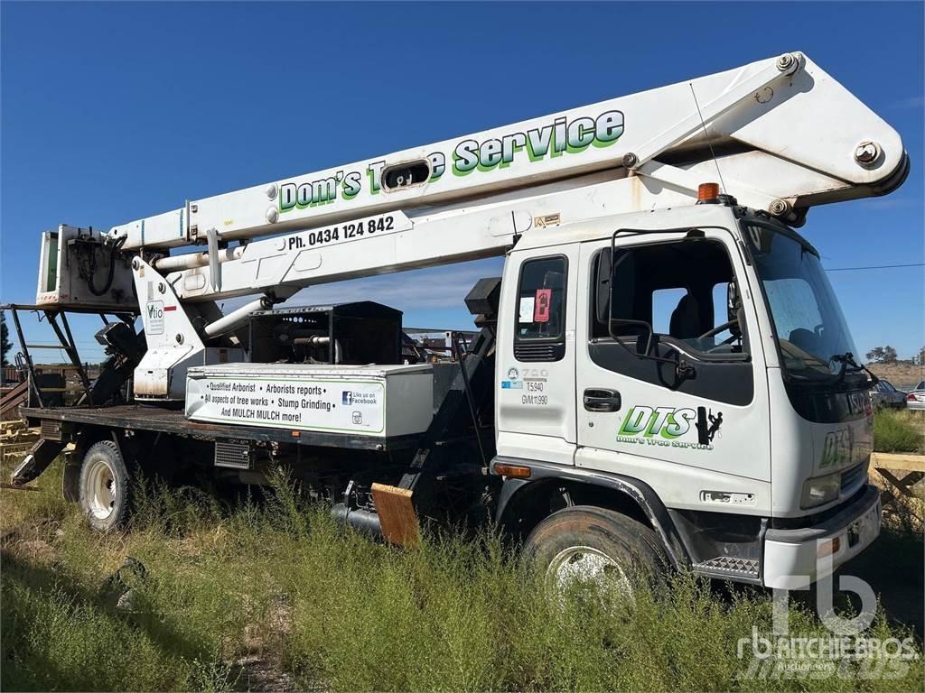 Isuzu FSR700A 트레일러 탑재 고소작업대