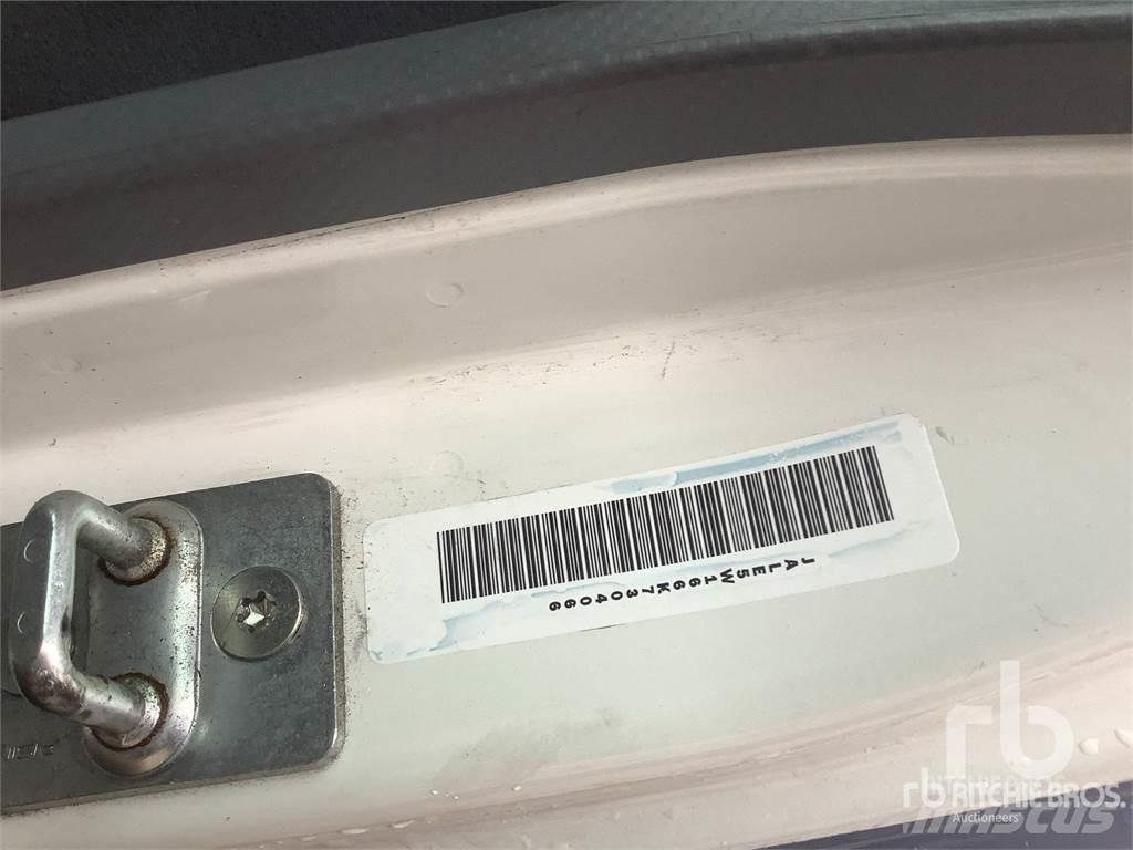 Isuzu NRR 온도 조절식