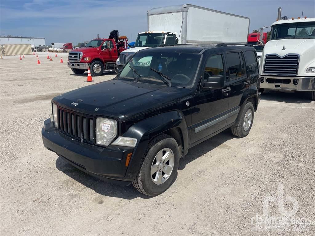 Jeep LIBERTY 픽업/드롭사이드