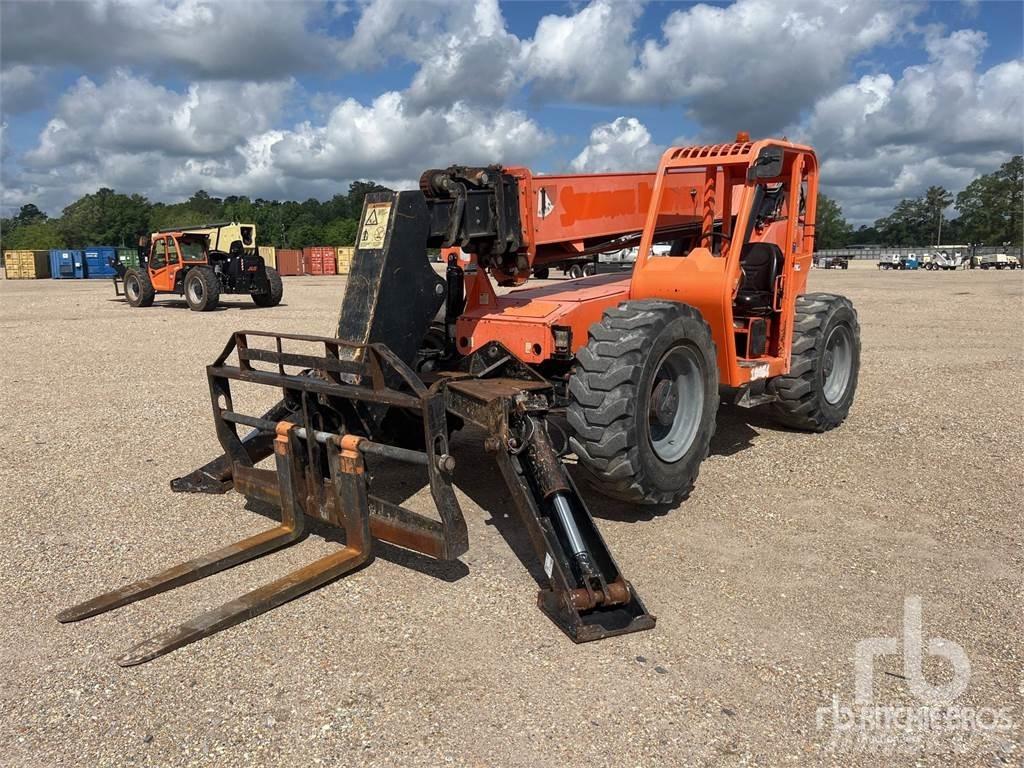 JLG 10054 텔러 핸들러