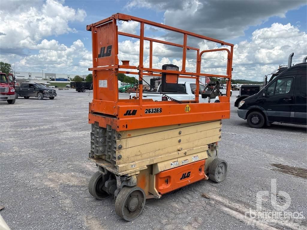JLG 2632ES 가위형 리프트