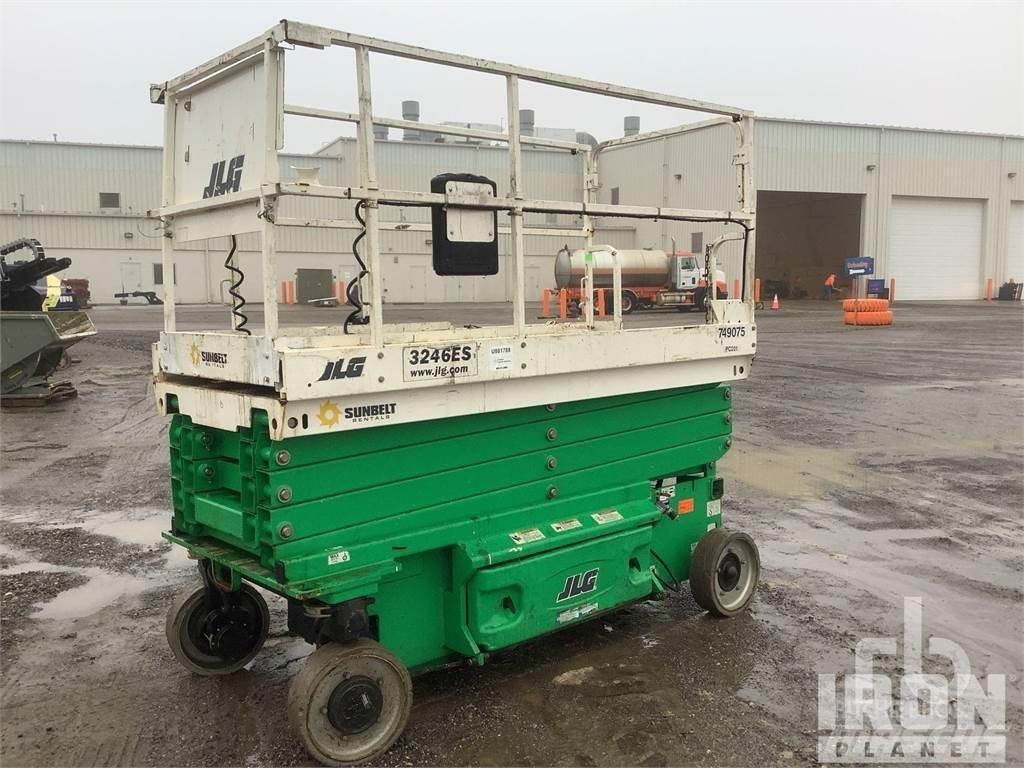 JLG 3246ES 가위형 리프트