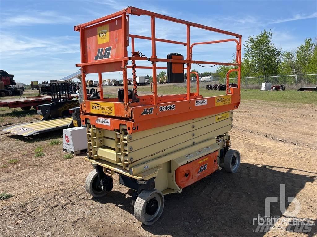 JLG 3246ES 가위형 리프트
