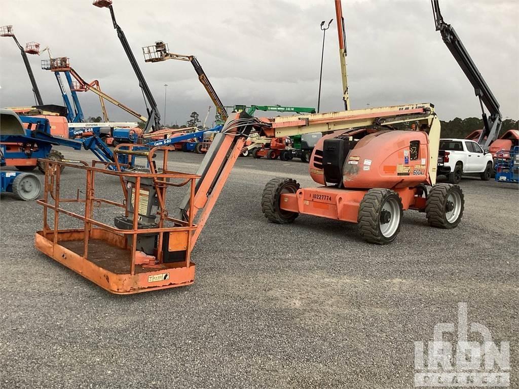 JLG 600AJ 관절형 전동이동 리프트