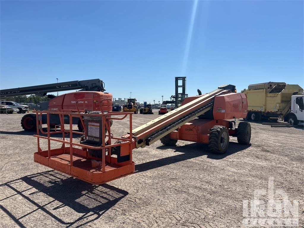 JLG 600S 관절형 전동이동 리프트
