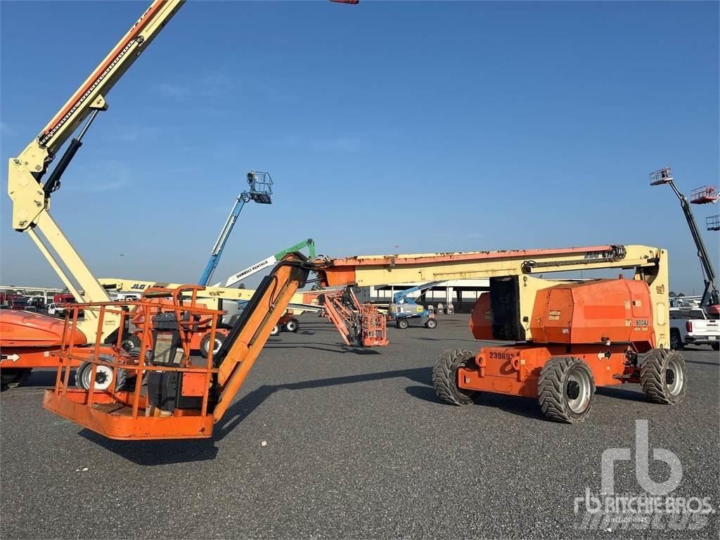 JLG 800 AJ 관절형 전동이동 리프트