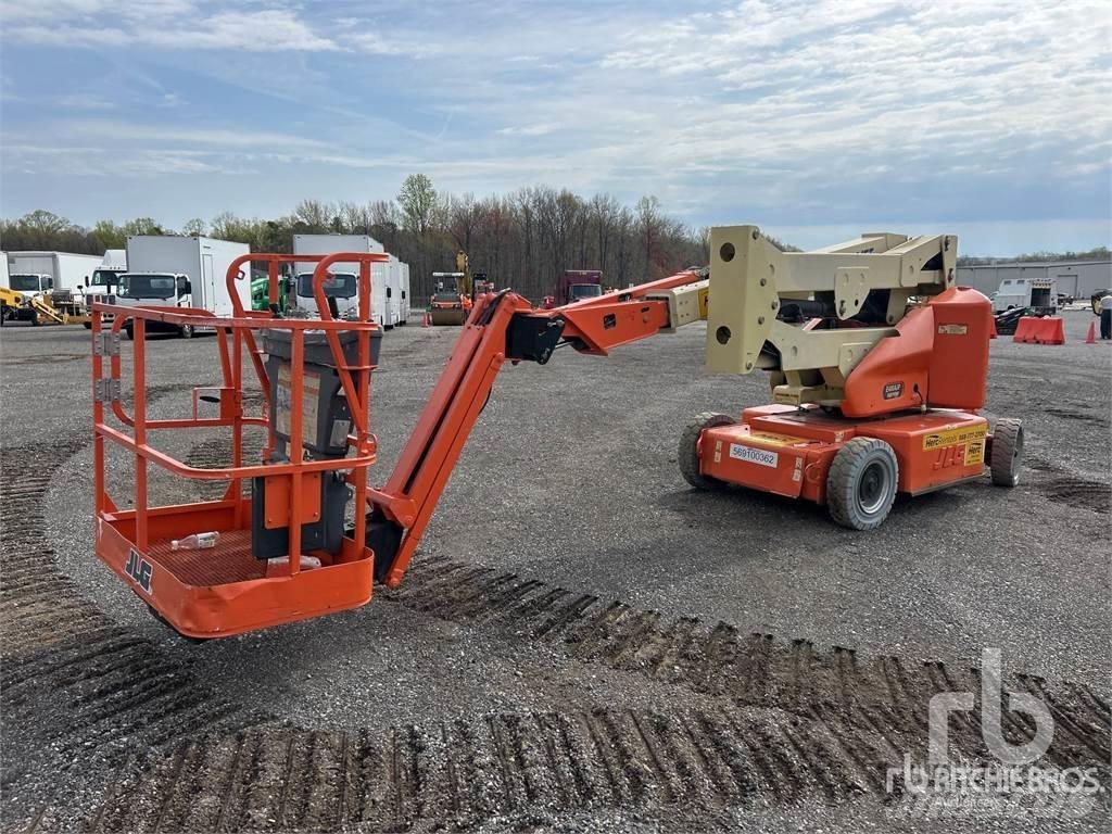 JLG E400AJPN 관절형 전동이동 리프트
