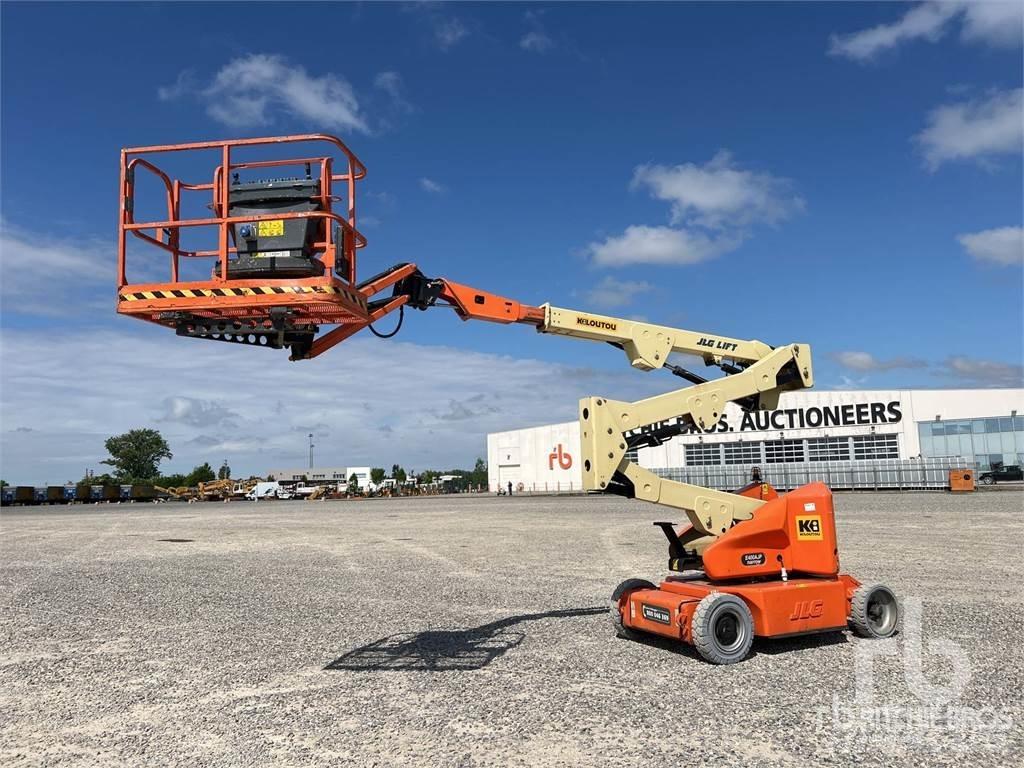JLG E400AJPN 관절형 전동이동 리프트