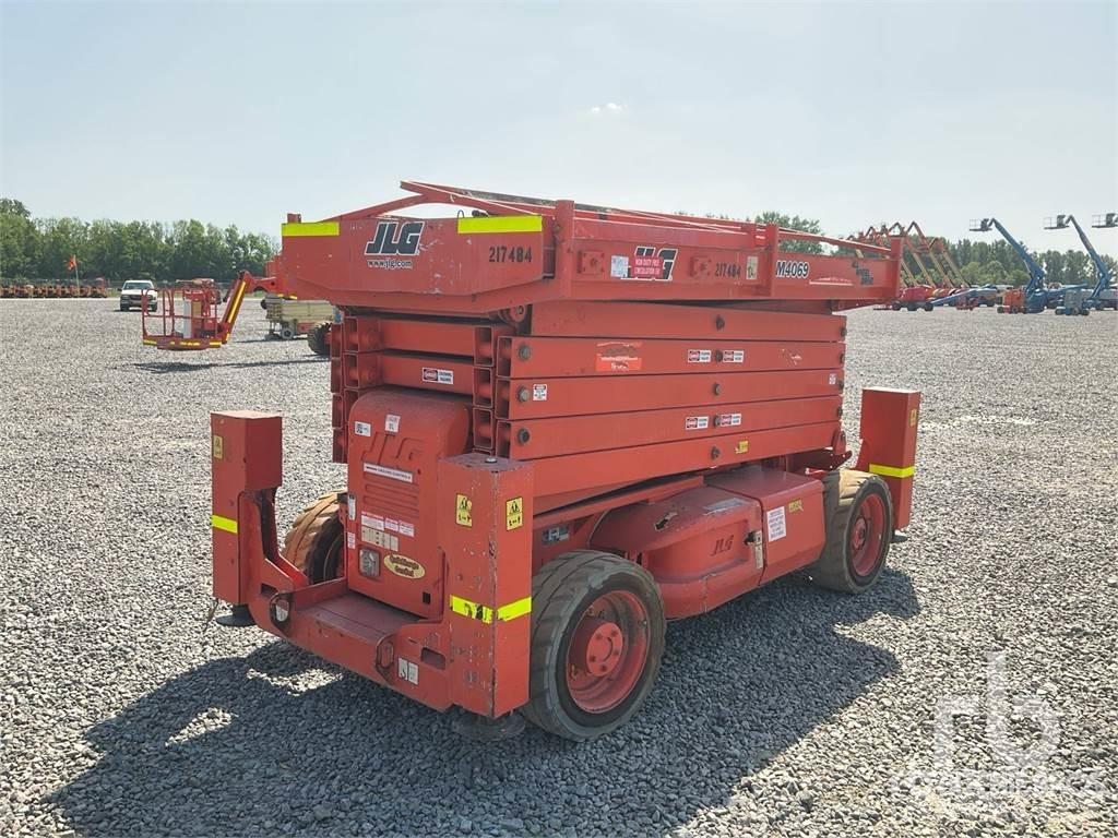 JLG M4069 가위형 리프트