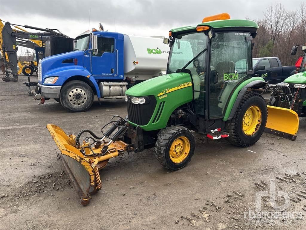 John Deere 3320 소형 트랙터