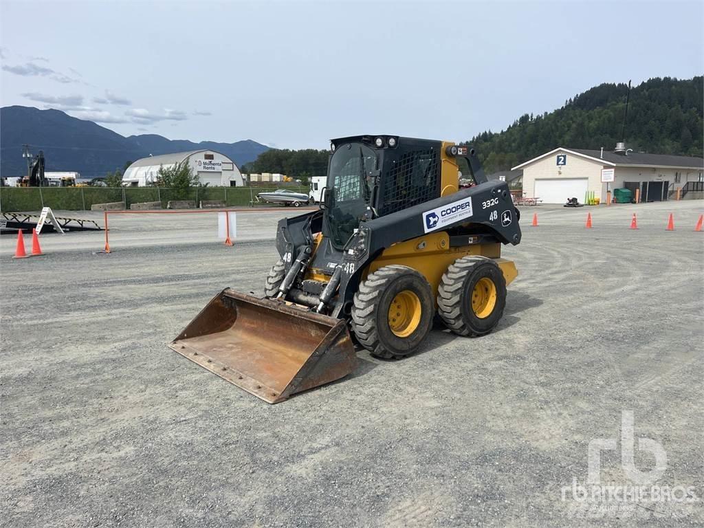 John Deere 332G  스키드로더