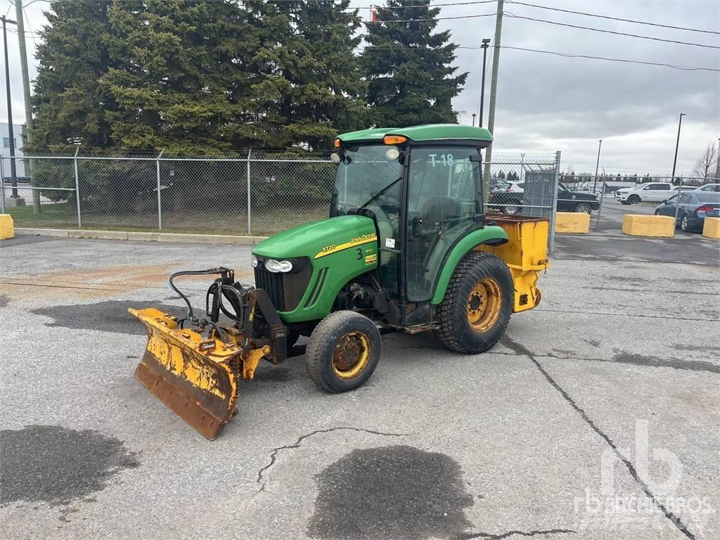 John Deere 3720 소형 트랙터