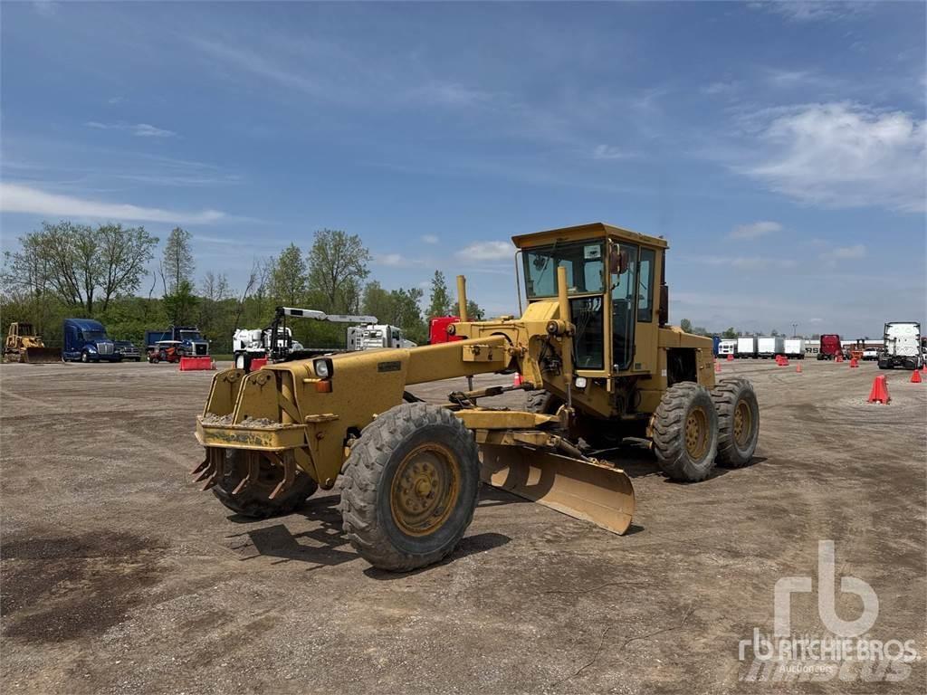 John Deere 570B 그레이더