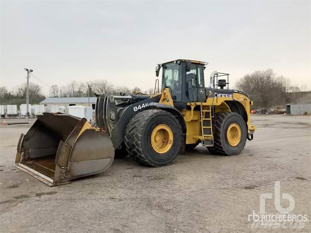 John Deere 844K  휠로우더
