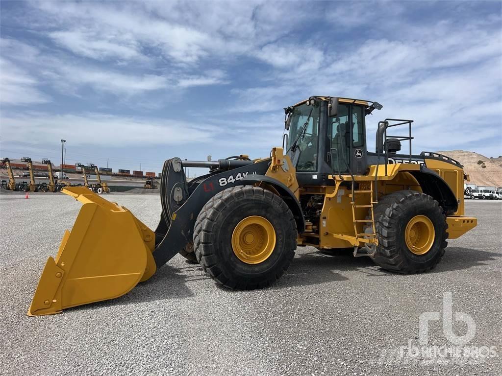 John Deere 844K  휠로우더