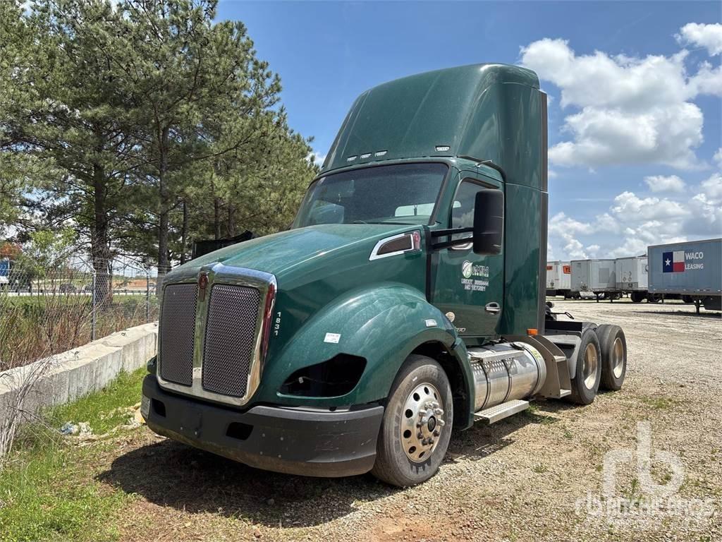 Kenworth T-680 트랙터 유닛