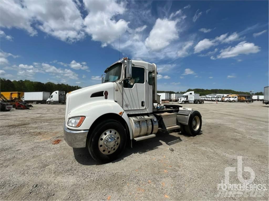 Kenworth T270 트랙터 유닛