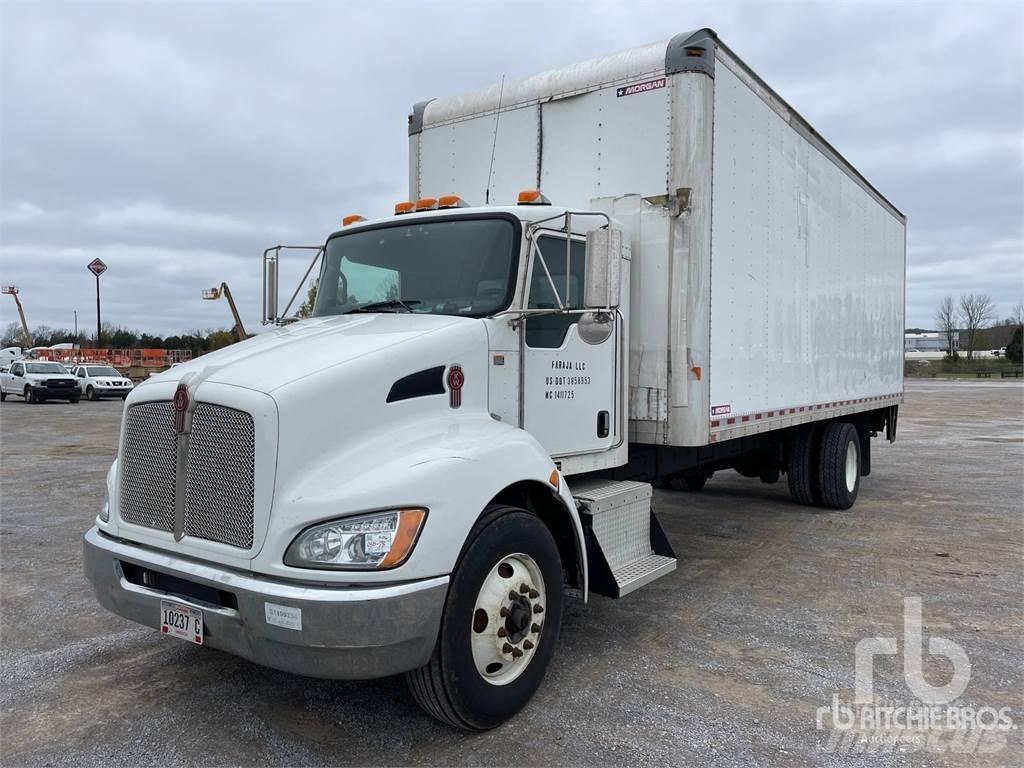 Kenworth T270 패널 화물차